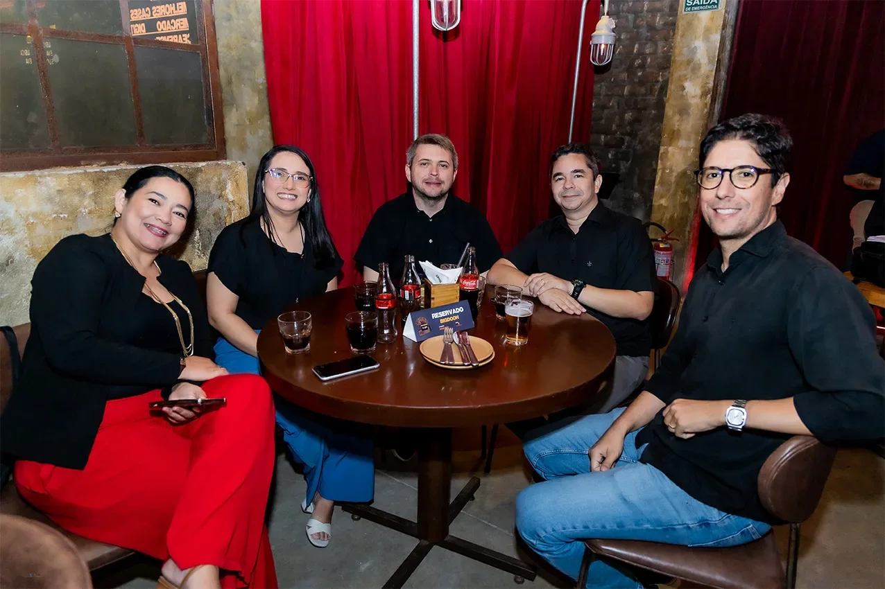 Mesa de agências reunidas